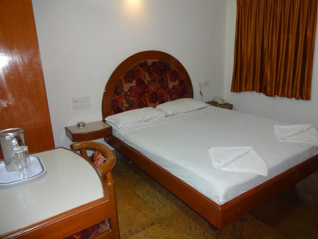 Chinna's Residency 2* Bangalore