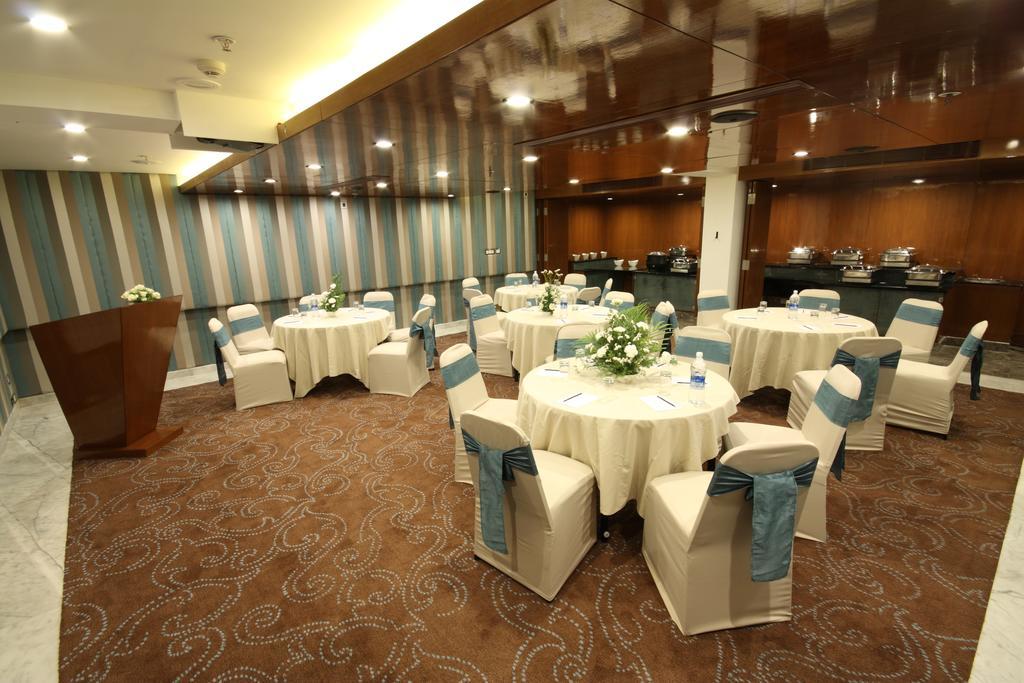 The Elanza Hotel, Hotel 4*