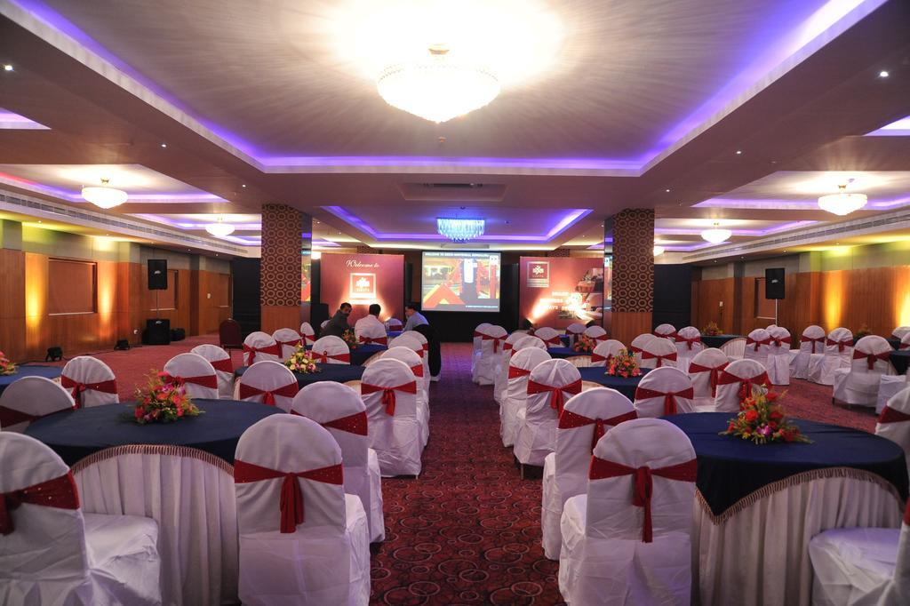 Chris Whitefield 4* Bangalore