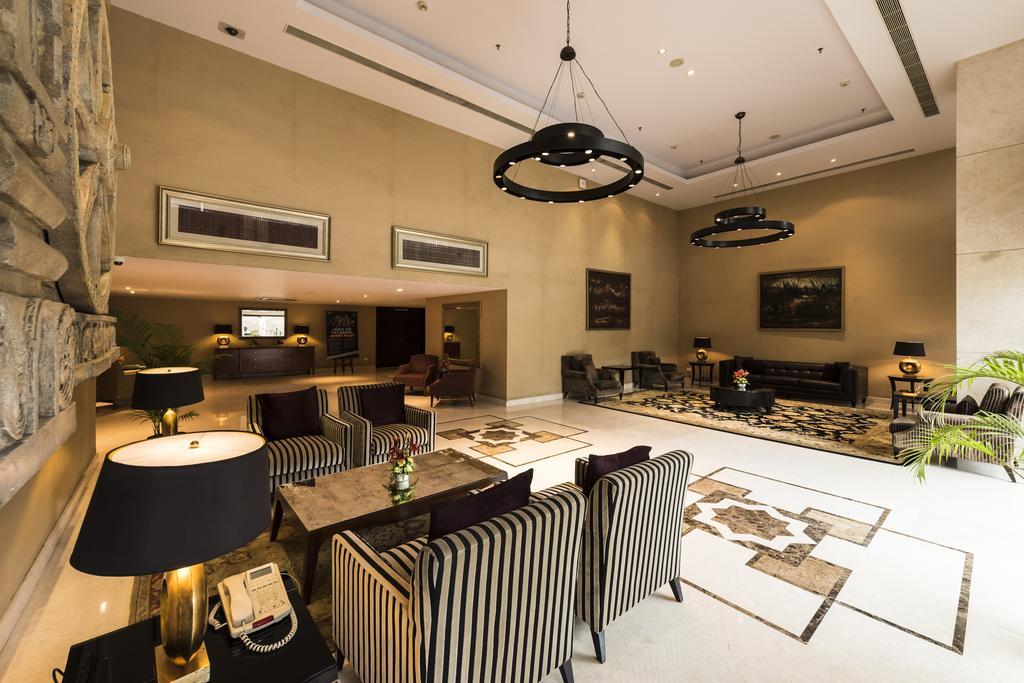 Hotel Oakwood Premier Prestige