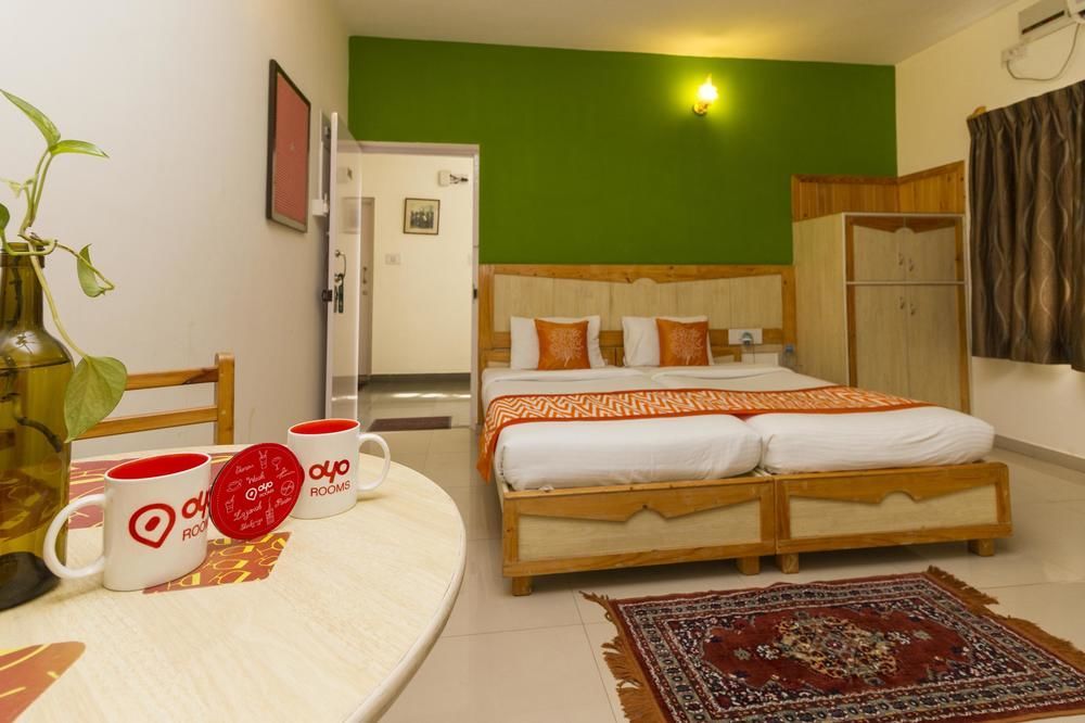 Hotel Capital O 333 Crystal Homes