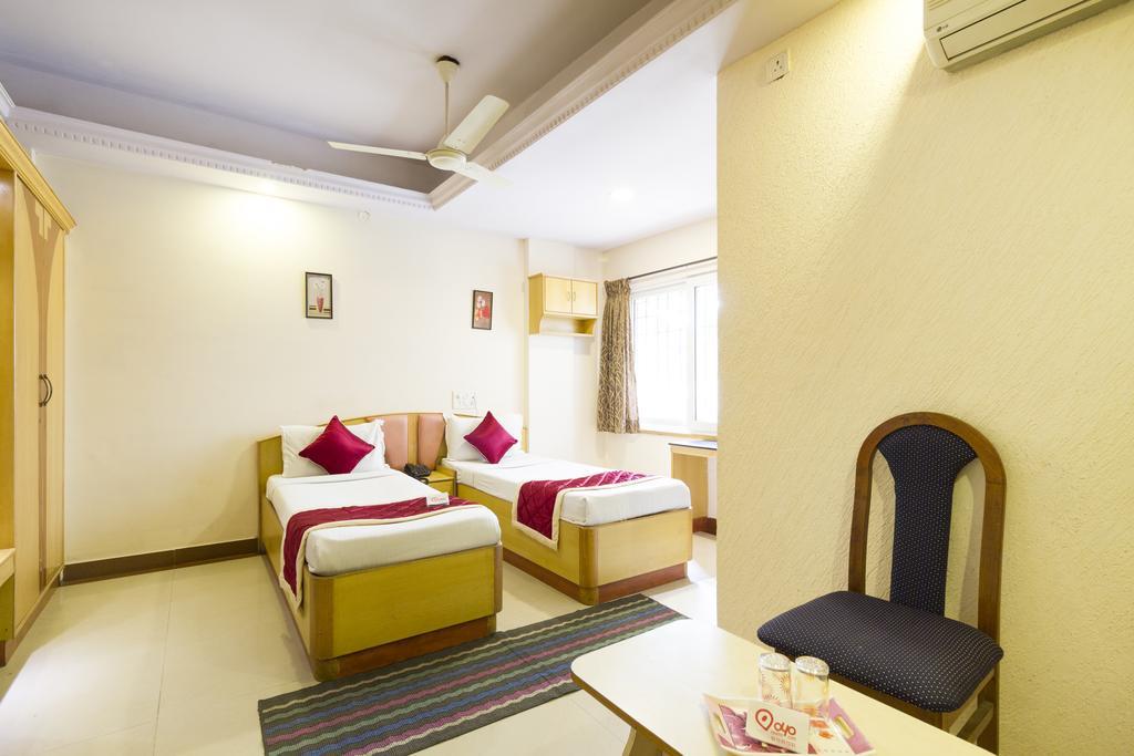 Oyo 374 Near Fortis Hospital Bangalore