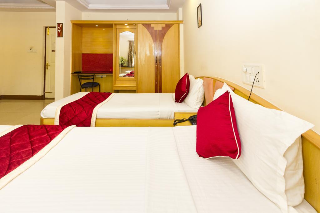 Hotel Oyo 374 Near Fortis Hospital Bangalore