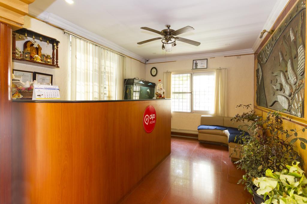 Oyo 374 Near Fortis Hospital Bangalore