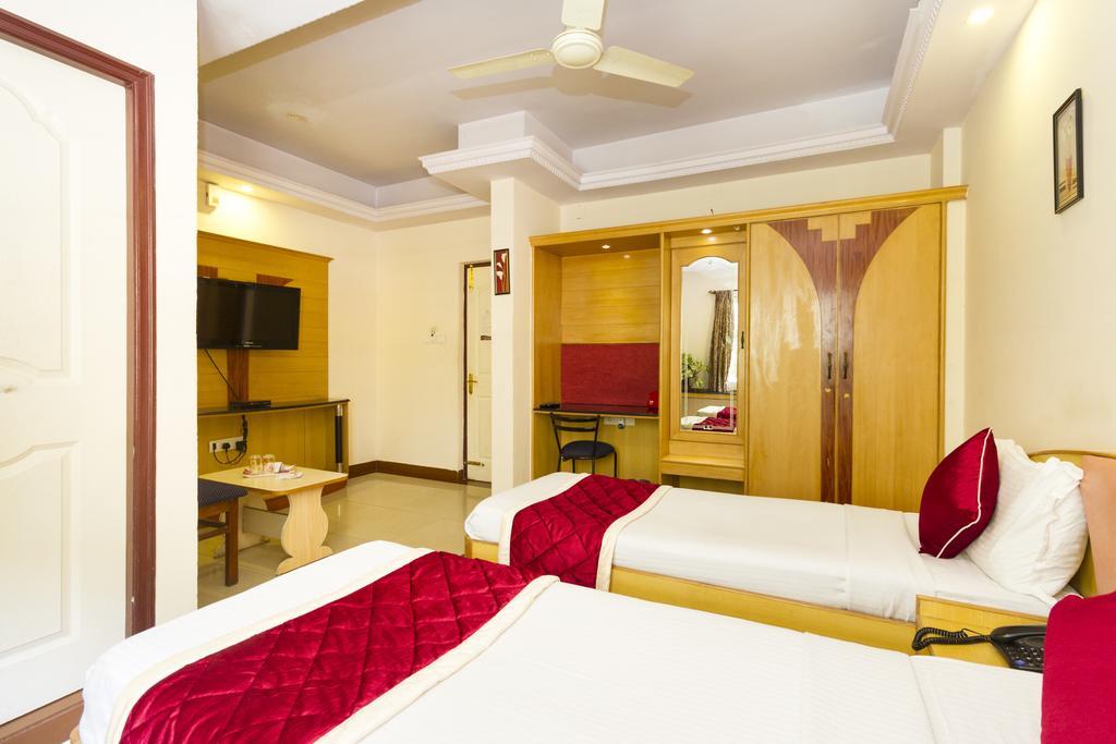 Oyo 374 Near Fortis Hospital Hotel Bangalore