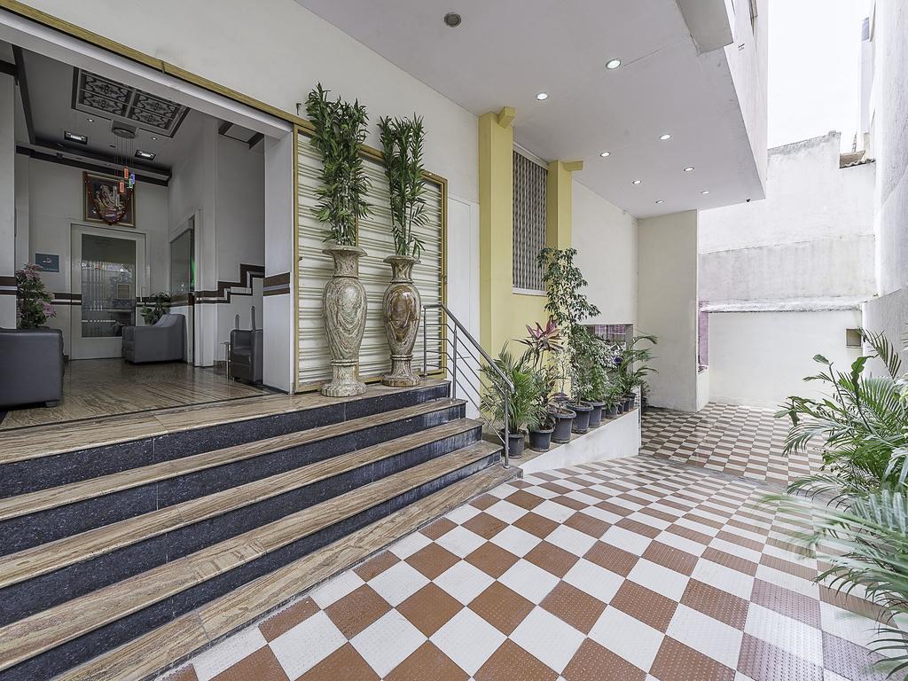 Hotel Treebo Trip Grand Regency 3*