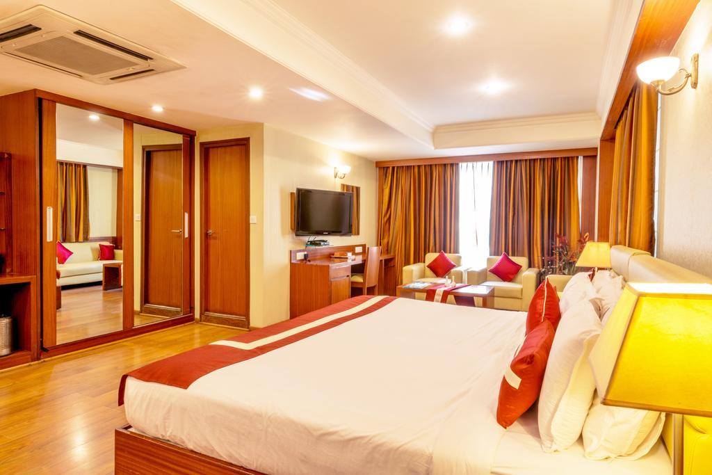 Octave - Residency Rd Hotel 3*