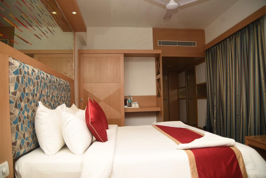 Maurya Hotel