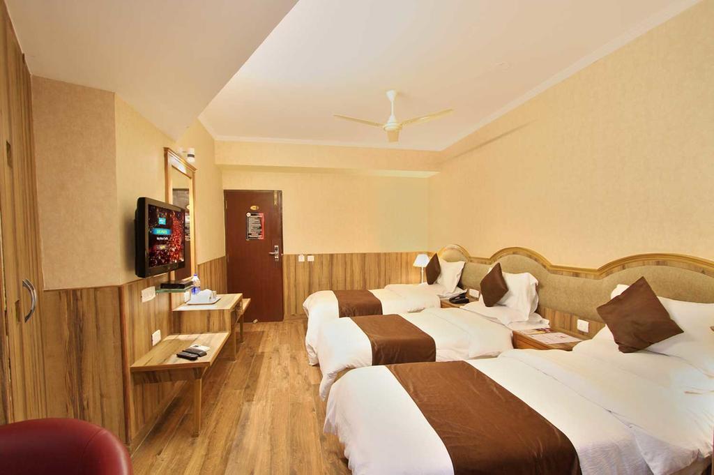 Hotel Empire International Church Street 3*