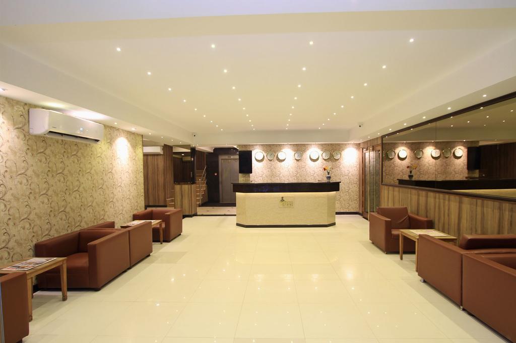 Hotel Empire International Church Street Bangalore