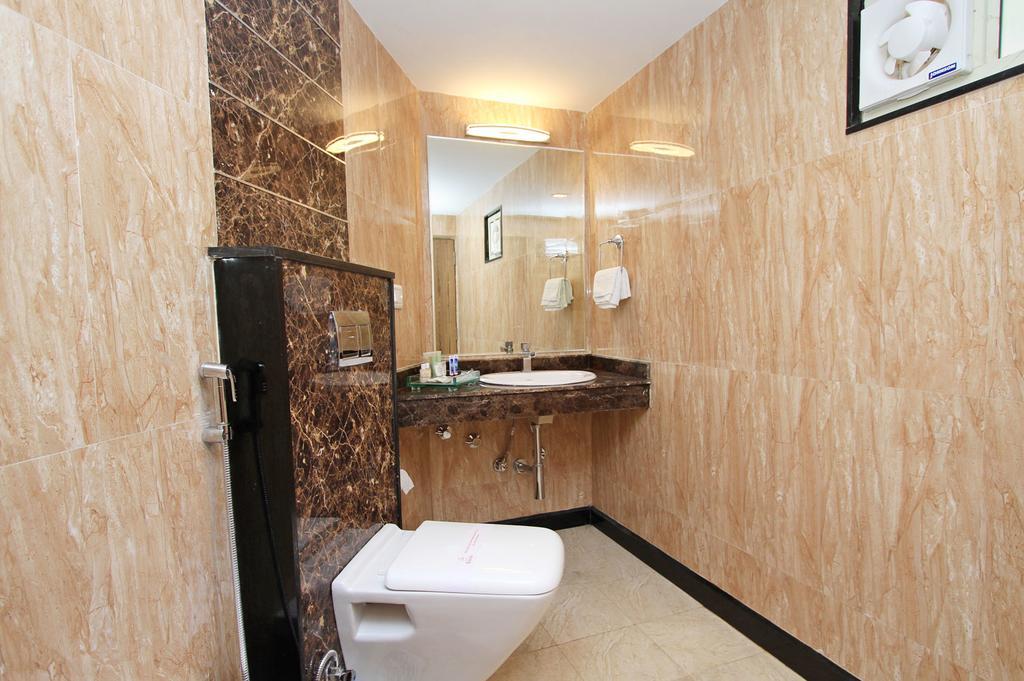 Empire International Church Street 3*