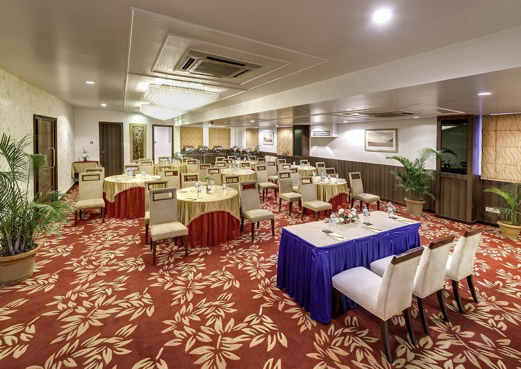 Hotel The Hhi Select 3*