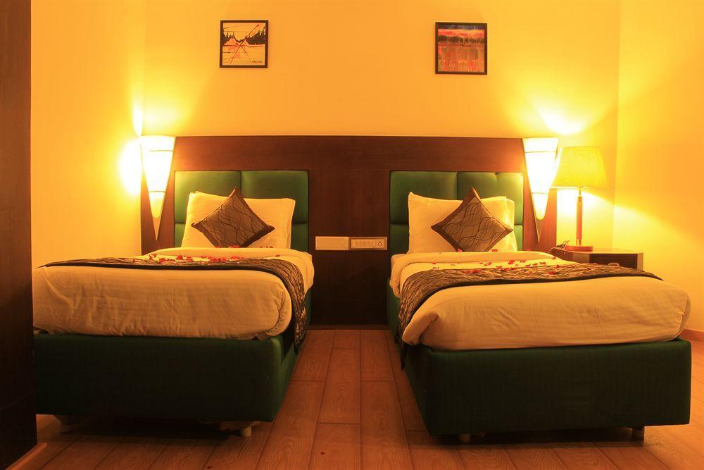 Brigade Royale Hotel 3*