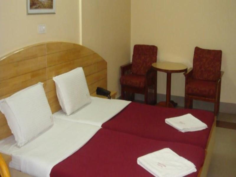 Vellara Hotel 3*