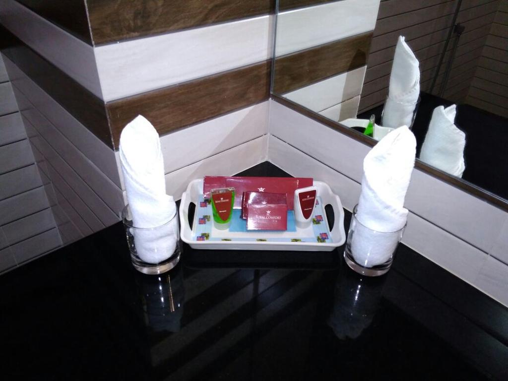 Hotel The Royal Comfort Bangalore