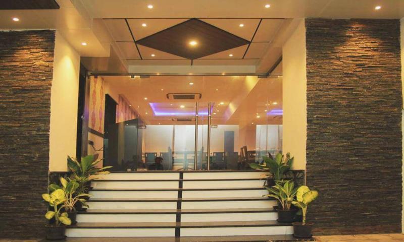 Akshaya Aura