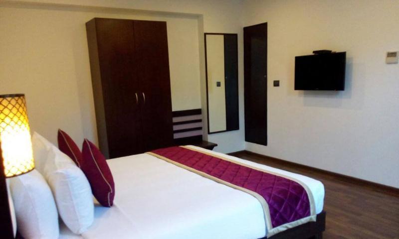 Akshaya Aura 4*