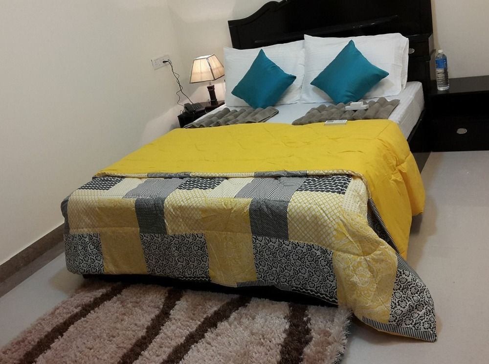 Itsy By Treebo - Palm Emirates Hotel Bangalore