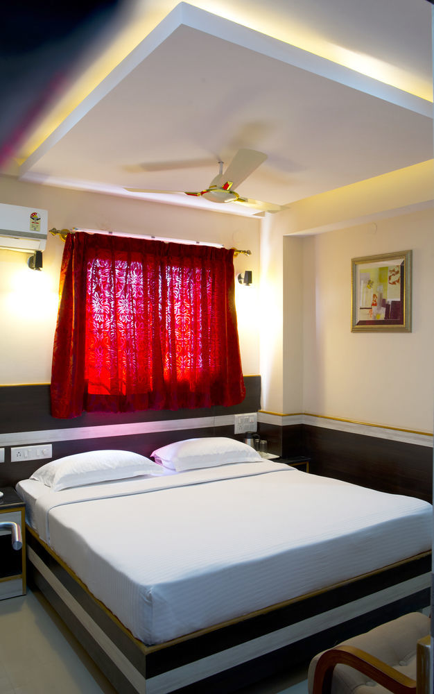 Fabhotel Sairam Residency