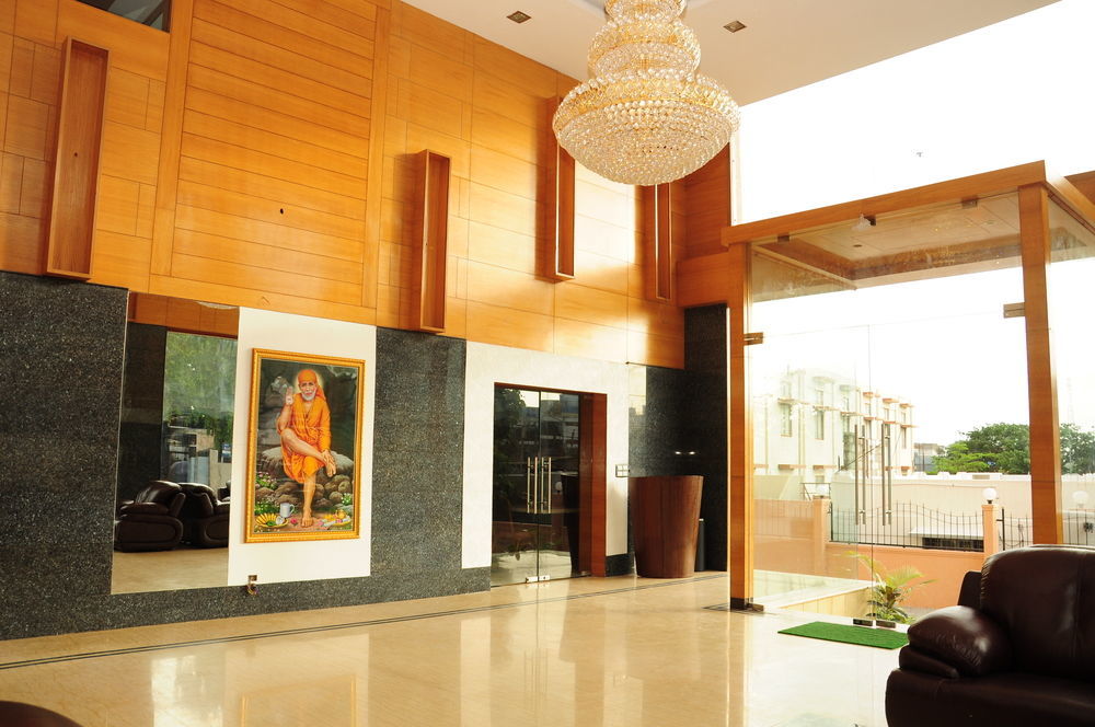 Rosewood International Hotel 3*