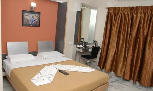Hotel Manasa Paradise 3*