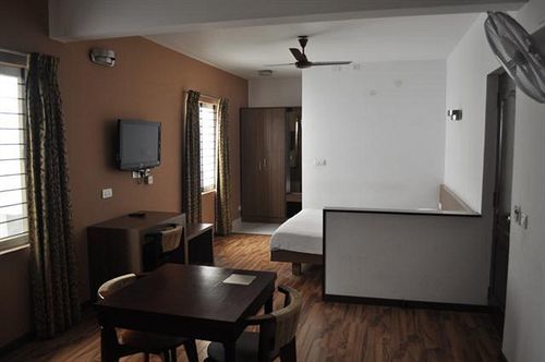 Bed & Breakfast Thyme The Transit Bangalore
