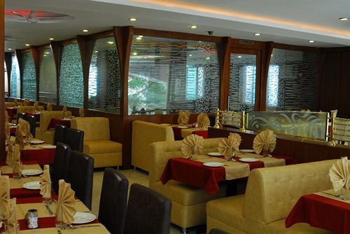Oyo 9925 The Ocea International Hotel