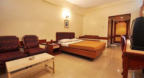 Maurya Hotel