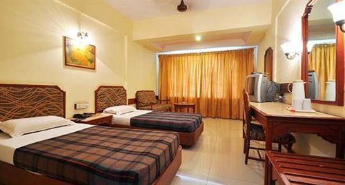 Maurya Hotel 3*