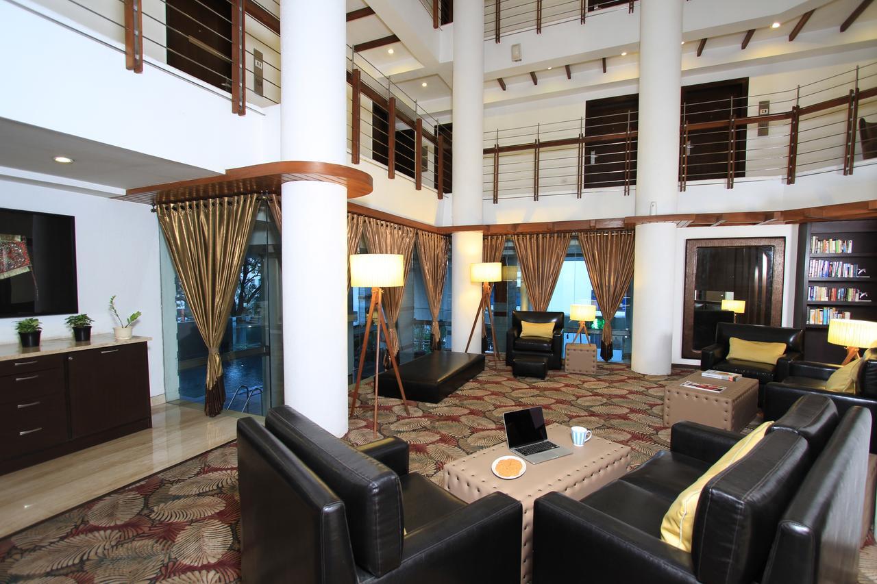 Melange Astris Aparthotel