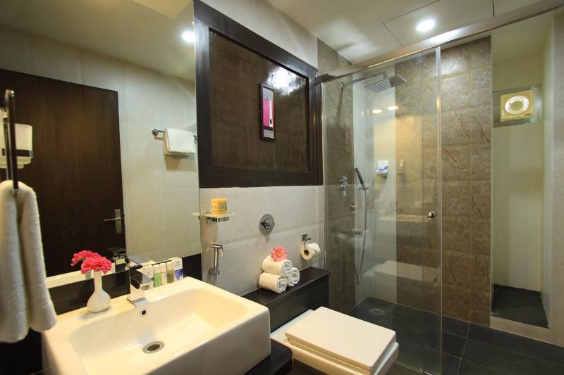 Sovereign Hotel