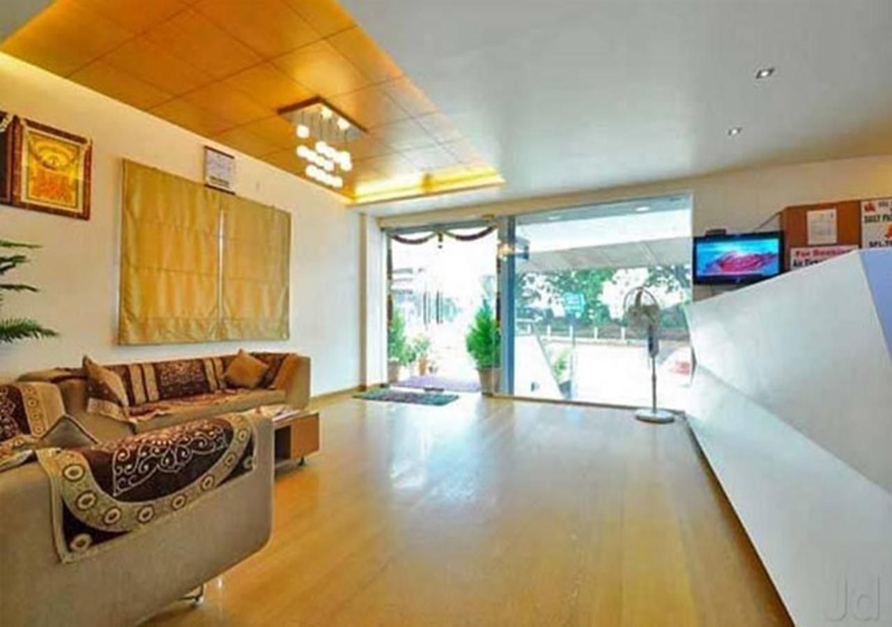 Hotel Holiday Home Bangalore