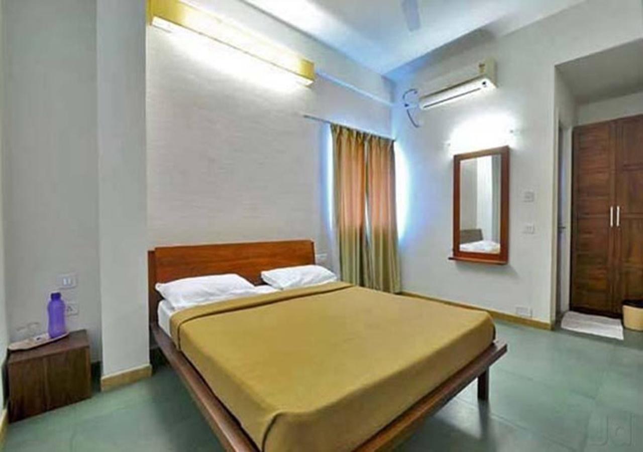 Hotel Holiday Home Bangalore