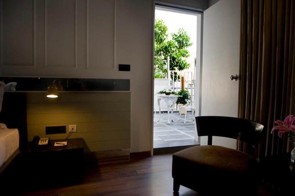 Hotel Escape & Bangalore