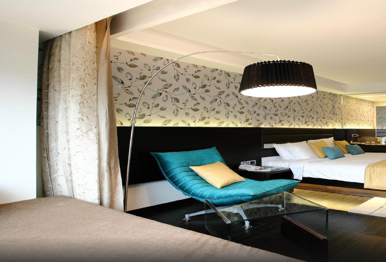 Country & By Radisson, Hebbal Road 4*