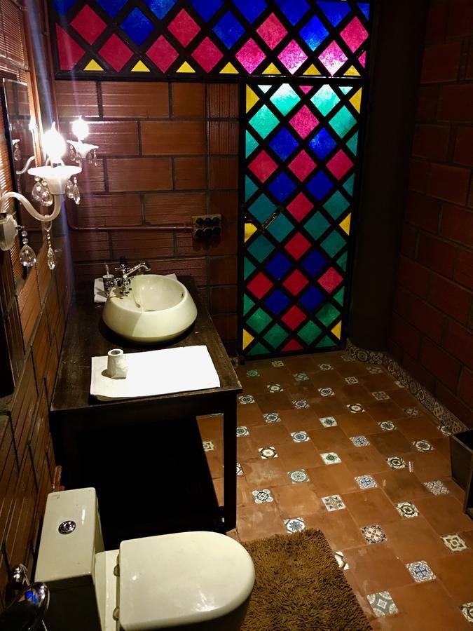 Bed & Breakfast Golden Lotus Boutique Bangalore
