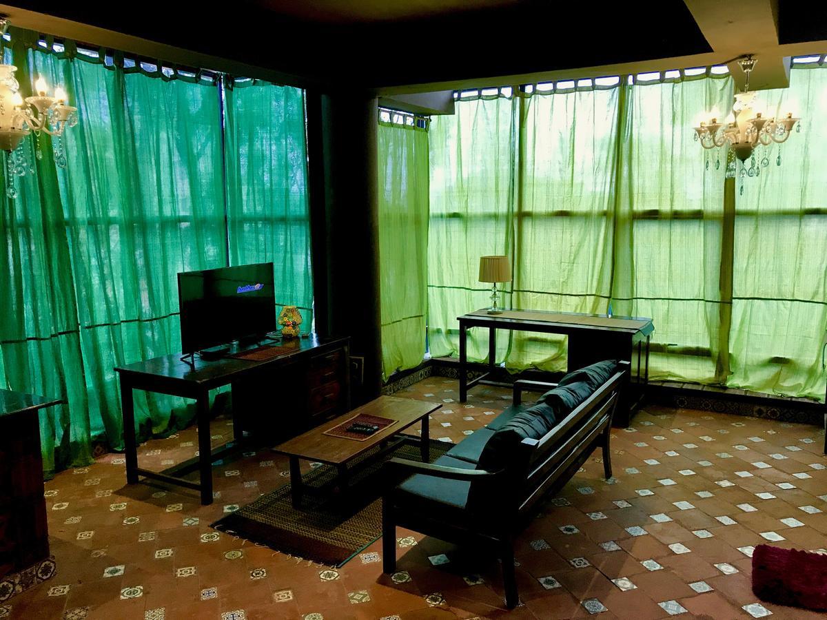Bed & Breakfast Golden Lotus Boutique Bangalore