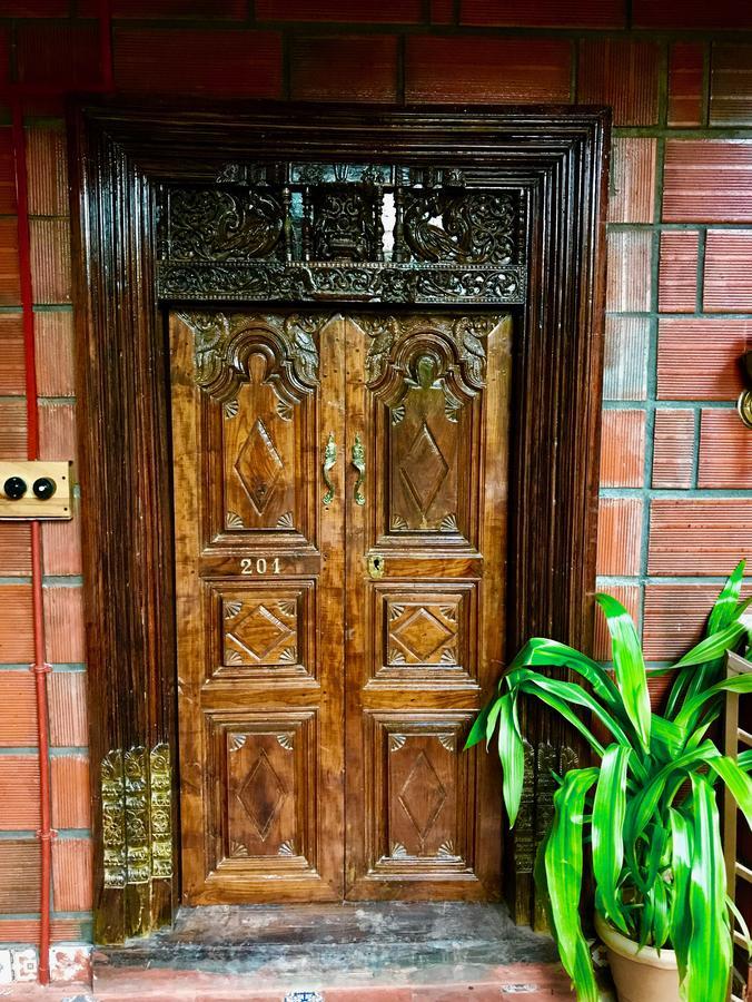 Bed & Breakfast Golden Lotus Boutique Bangalore