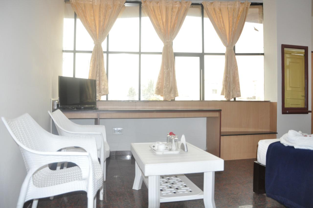Hotel Raja Galaxy 4*