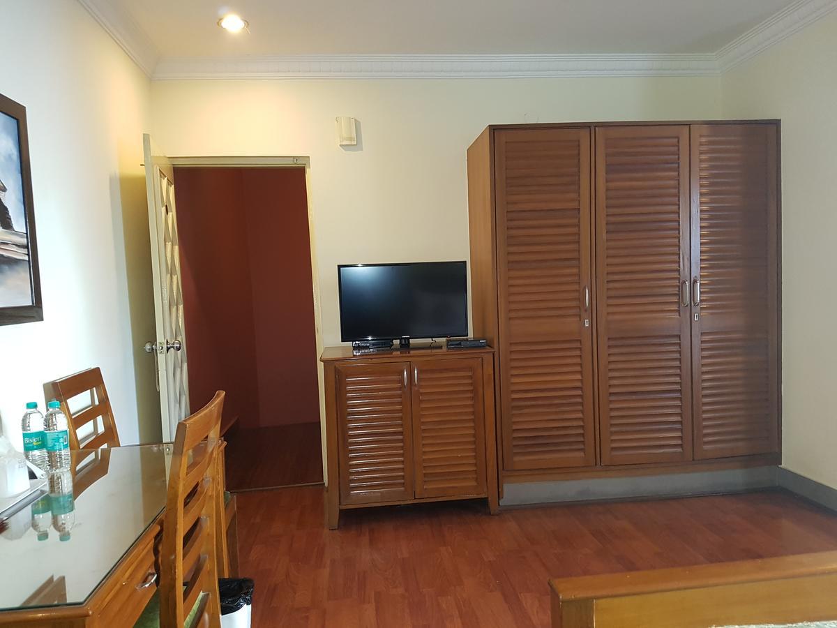 Trinity Suits Hotel Bangalore
