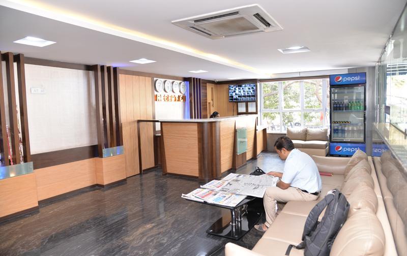 Abm International Hotel 3*