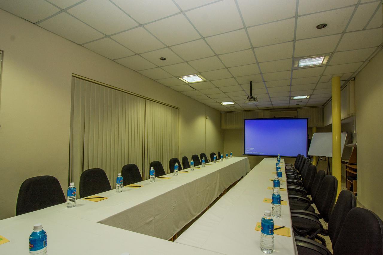Mayflower Hayz Boutique Hotel Bangalore