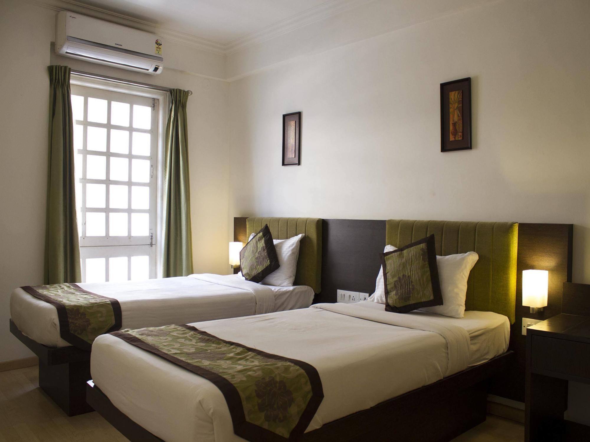 Oyo Indiranagar Double Road Hotel 3*