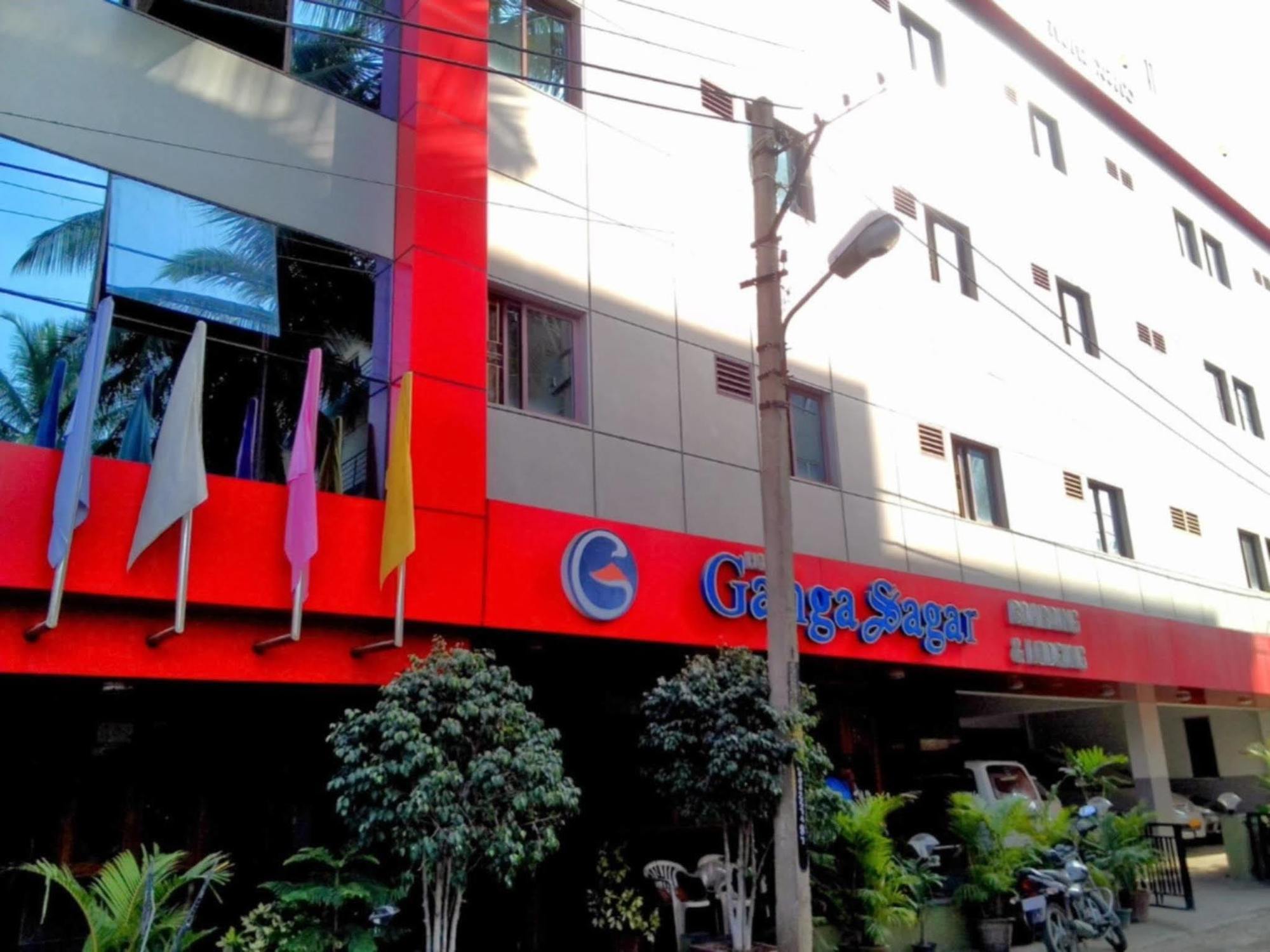 Oyo Hotel Ganga Sagar Near Sri Someshwara Swami Temple 3*