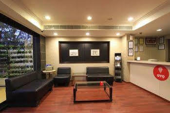 Oyo Indiranagar 100 Ft Road 3*