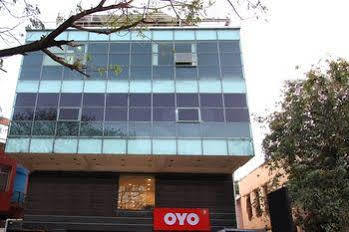 Oyo Indiranagar 100 Ft Road Bangalore