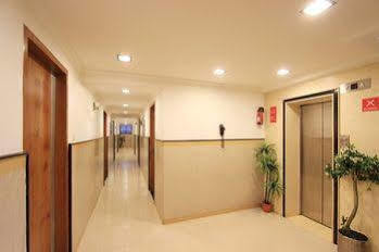 Hotel Oyo Indiranagar 100 Ft Road