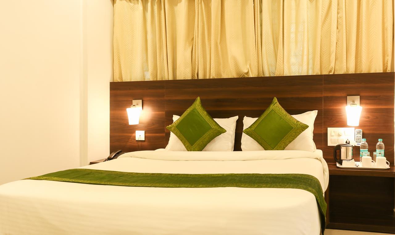 Hotel Oyo 30525 Dwarka Grand Bangalore