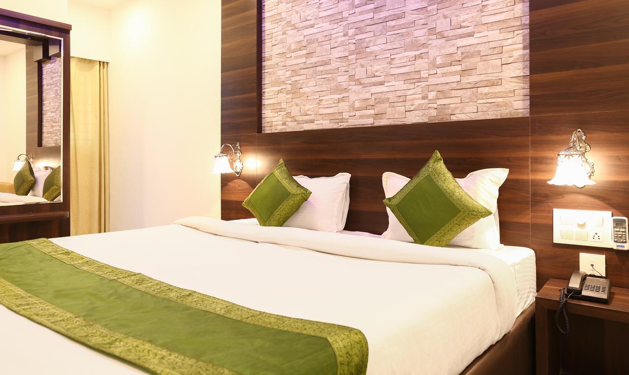 Oyo 30525 Dwarka Grand 3* Bangalore