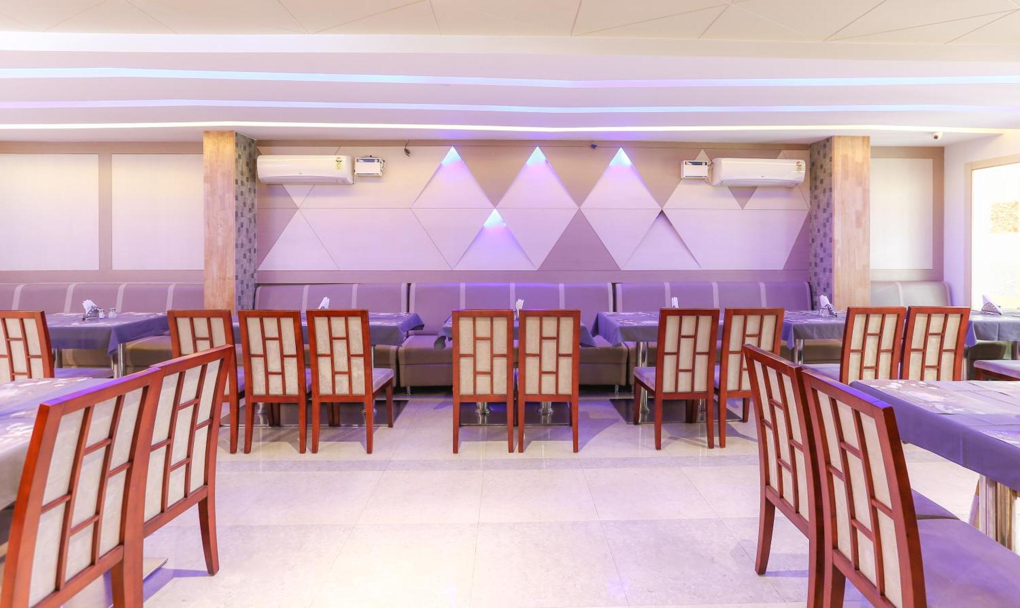 Oyo 30525 Dwarka Grand 3* Bangalore